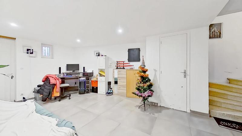 Maison - 92 m² - 4 pièces