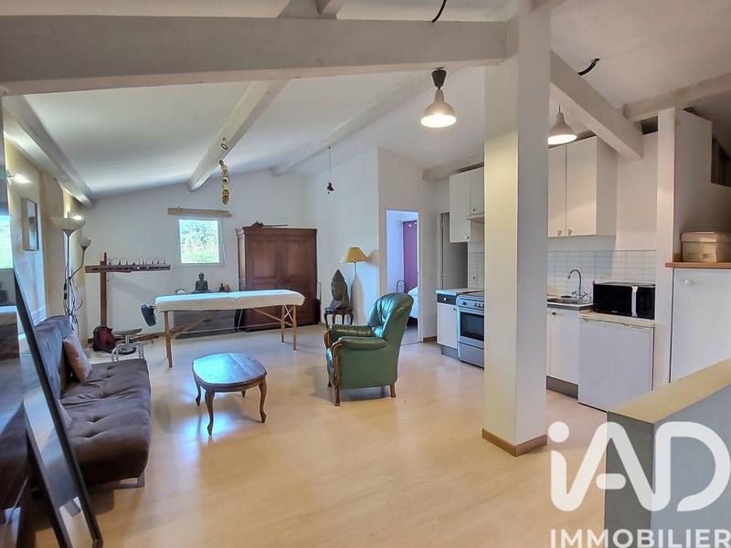 Maison - 253 m² - 4 pièces