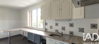 Appartement - 80 m² - 4 pièces