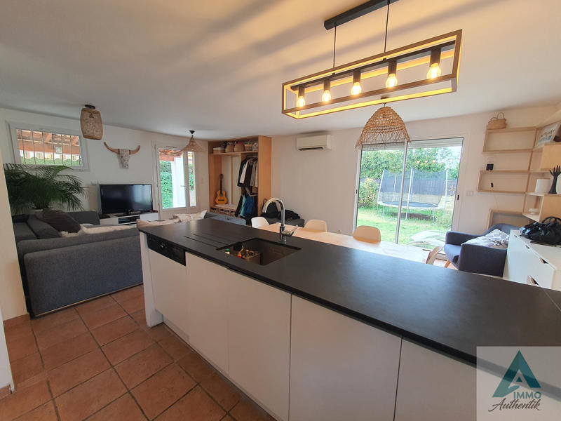 Maison - 82 m² - 4 pièces