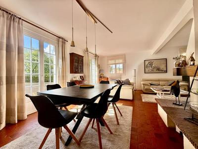 Maison - 160 m² - 7 pièces