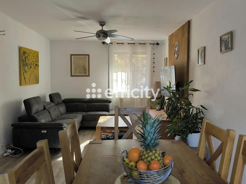 Pavillon - 98 m² - 5 pièces