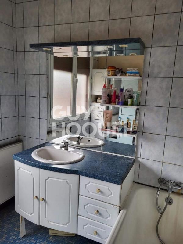 Maison - 97 m² - 5 pièces