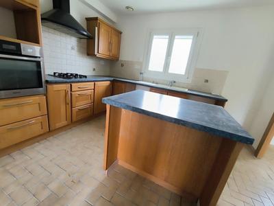 Maison - 113 m² - 8 pièces