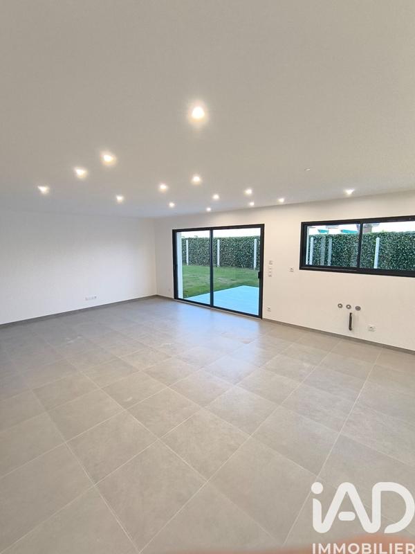 Maison - 100 m² - 5 pièces