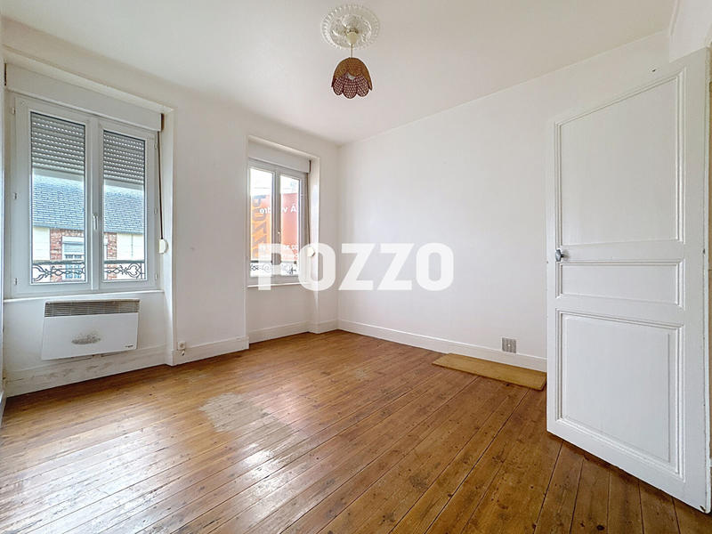 Maison - 100 m² - 6 pièces