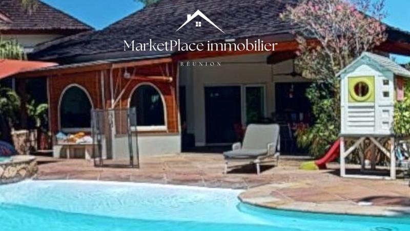 Villa - 300 m² - 8 pièces