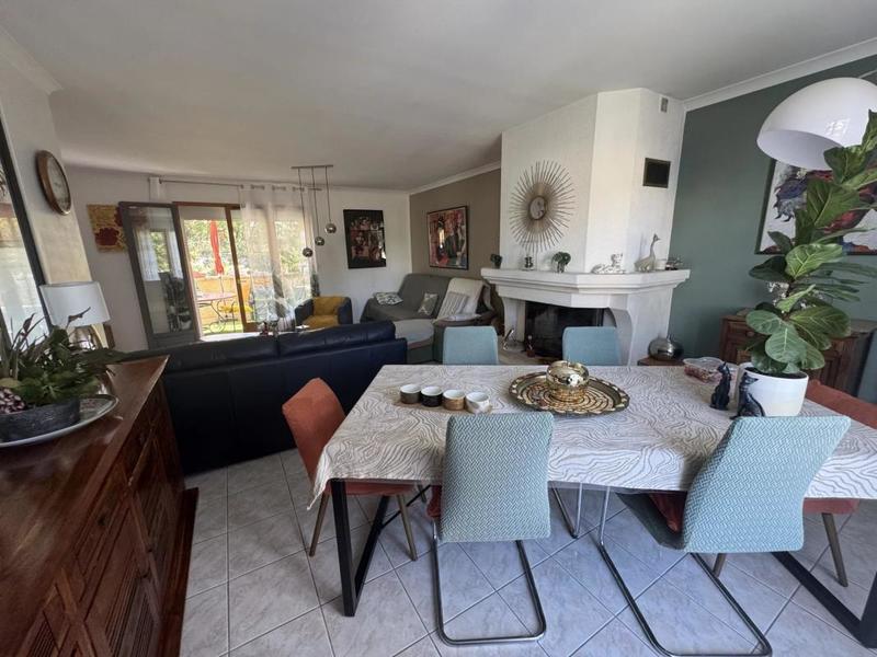 Villa - 130 m² - 6 pièces