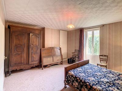 Maison en pierre - 111 m² - 5 pièces