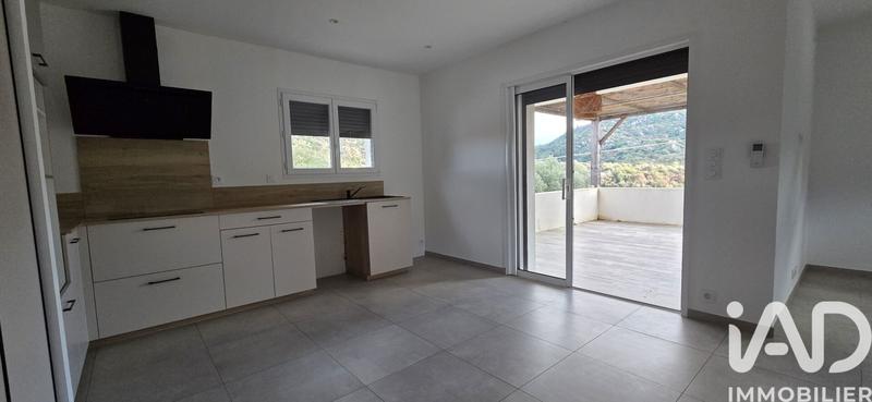 Maison - 80 m² - 4 pièces