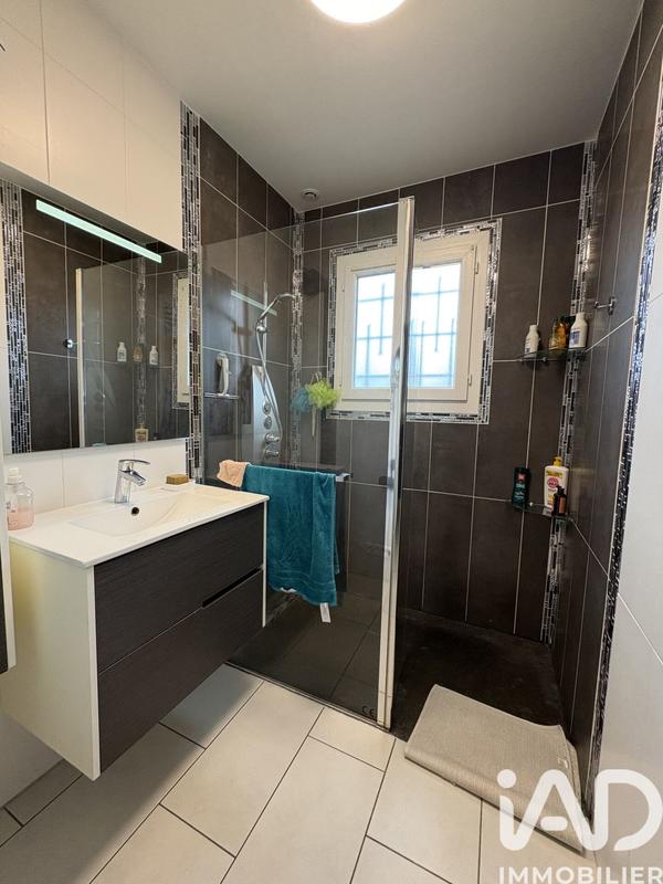 Maison - 182 m² - 7 pièces