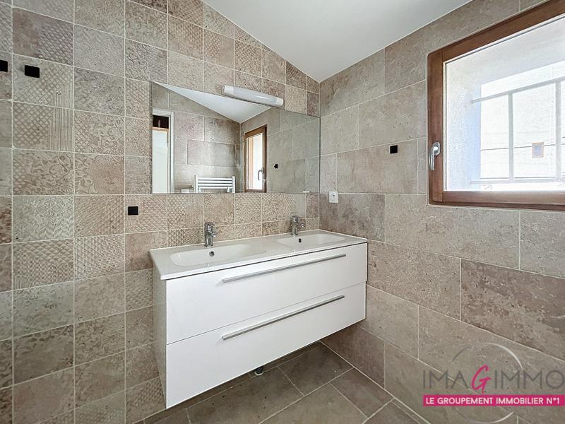 Maison - 98 m² - 4 pièces