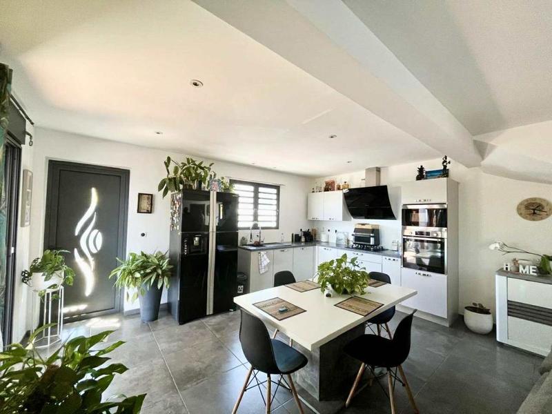 Villa - 115 m² - 4 pièces