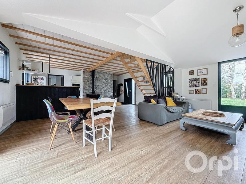 Maison - 120 m² - 4 pièces