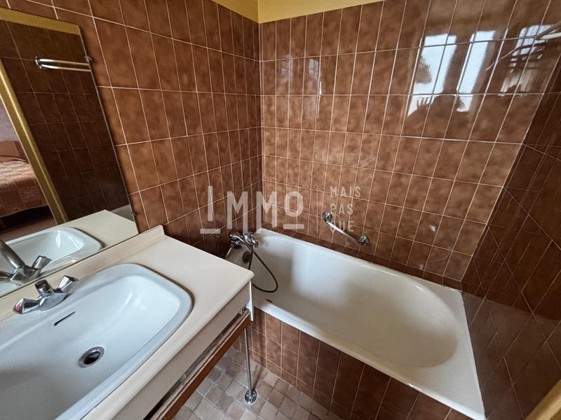 Immeuble - 650 m² - 19 pièces