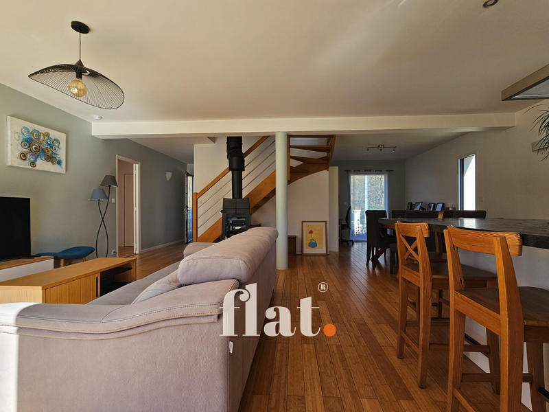 Maison - 150 m² - 5 pièces