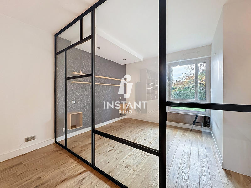 Appartement - 90 m² - 5 pièces