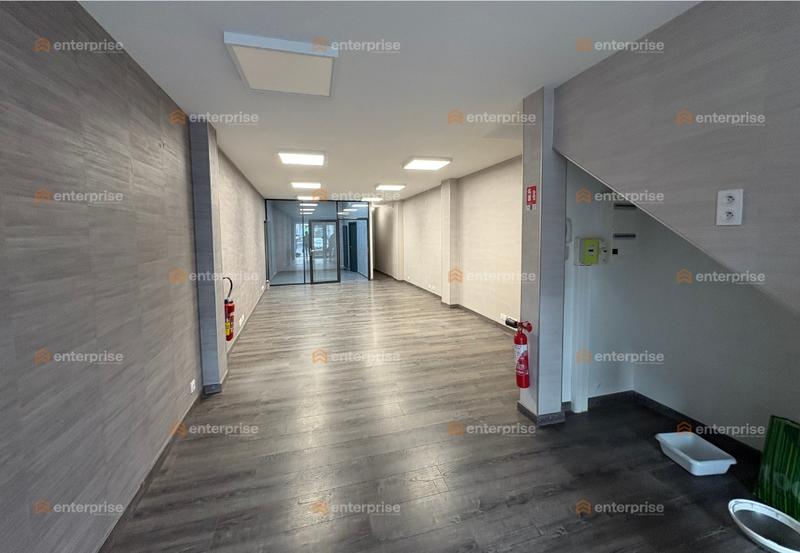 Local commercial - 90 m²