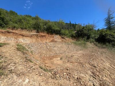 Terrain constructible - 1 642 m²