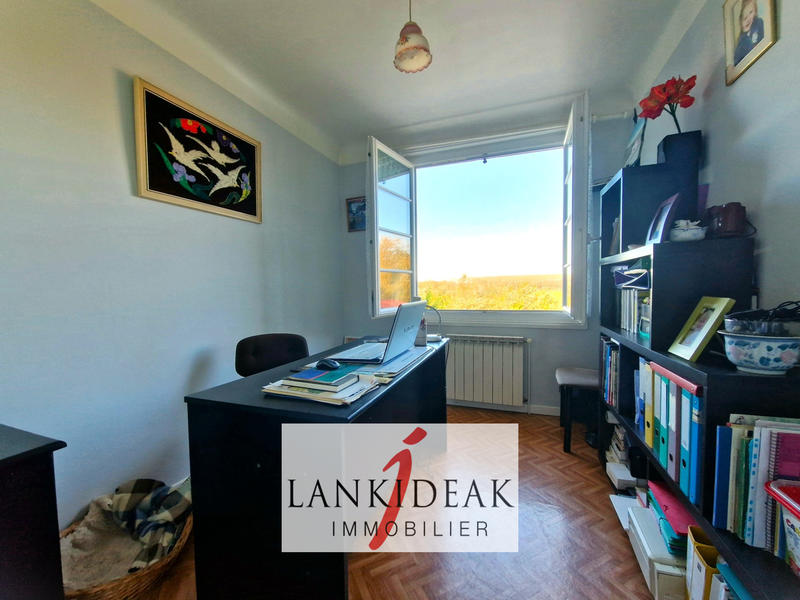 Maison - 104 m² - 4 pièces