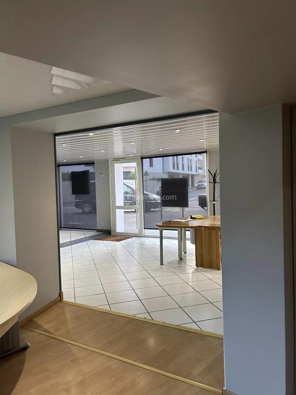 Bureau - 193 m² - 10 pièces