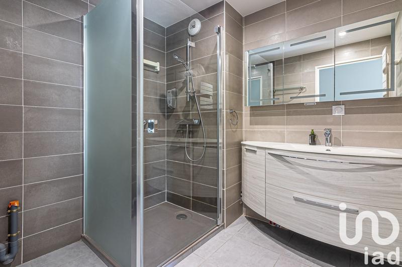 Appartement - 111 m² - 5 pièces