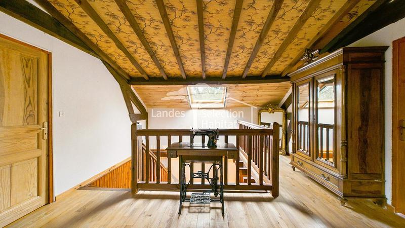 Maison - 180 m² - 7 pièces