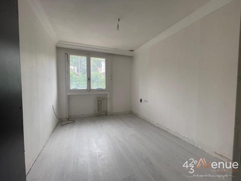 Appartement - 81 m² - 4 pièces