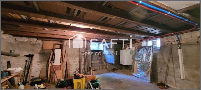 Maison - 260 m² - 11 pièces