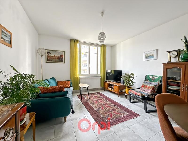 Appartement - 70 m² - 3 pièces