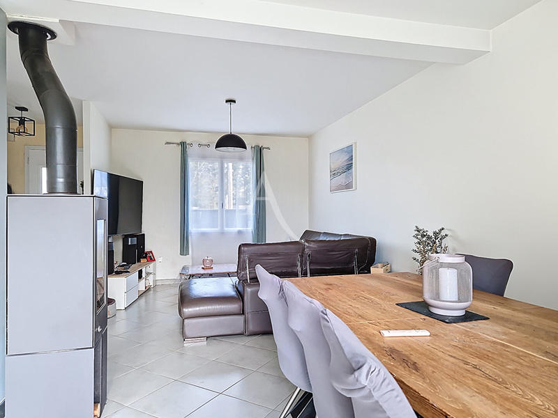 Maison - 120 m² - 6 pièces