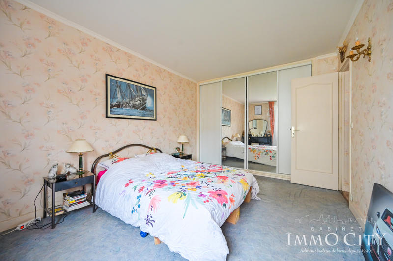 Appartement - 85 m² - 4 pièces
