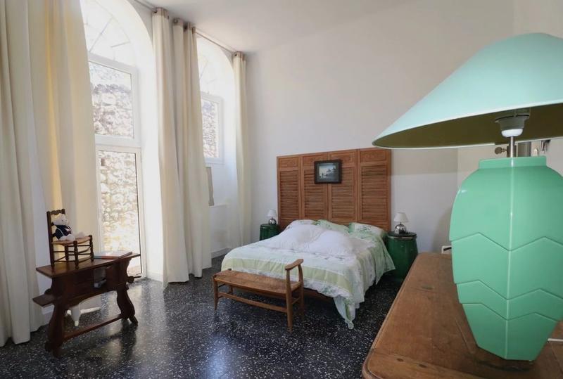 Propriété - 238 m² - 7 pièces