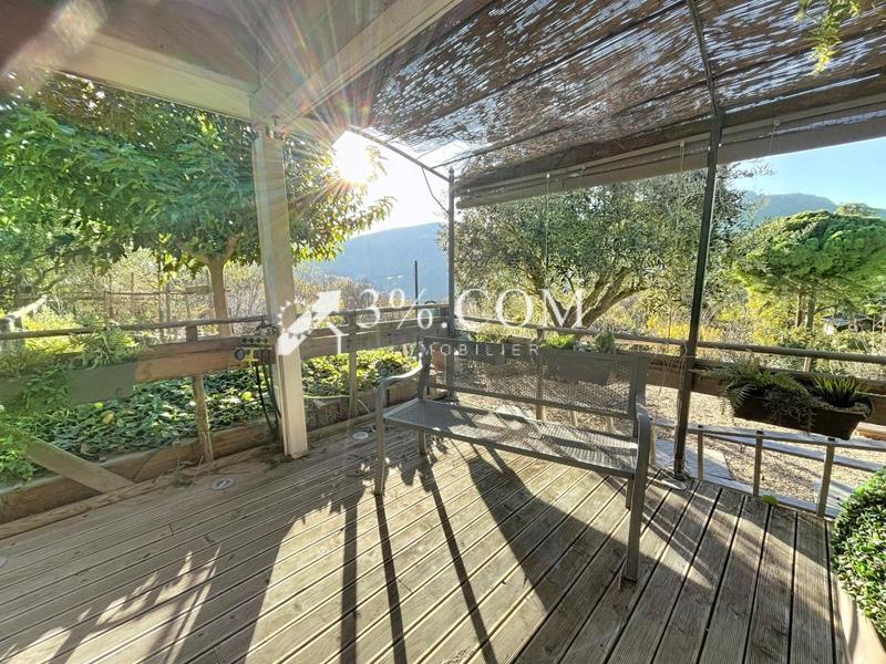 Maison - 111 m² - 4 pièces