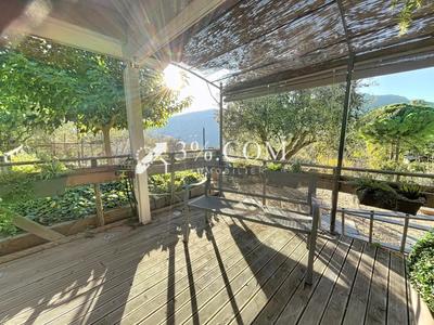 Maison - 111 m² - 4 pièces