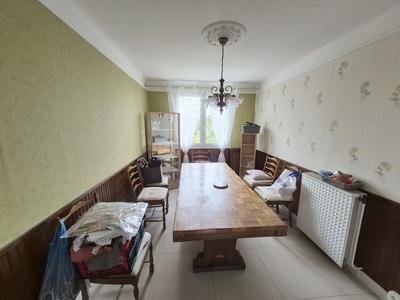 Maison - 88 m² - 6 pièces