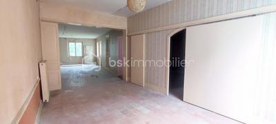 Maison - 285 m² - 11 pièces