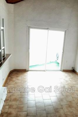 Maison de village - 80 m² - 3 pièces