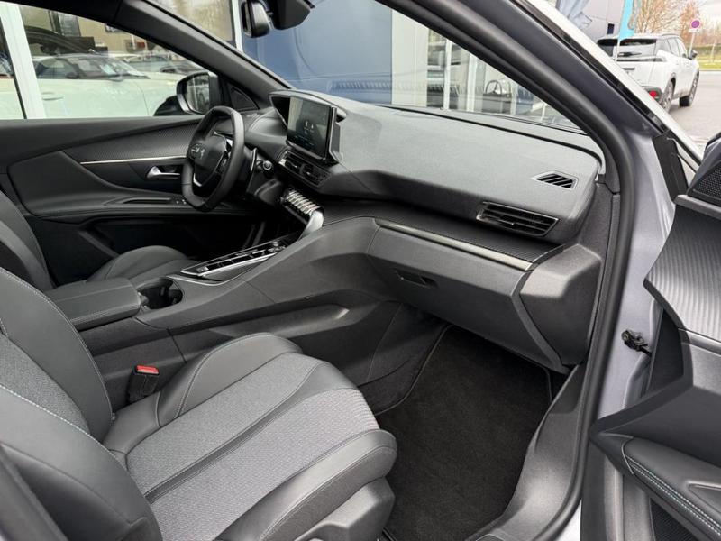 Peugeot 3008 II 1.6 Hybrid 225 E-Eat8 Allure Pack