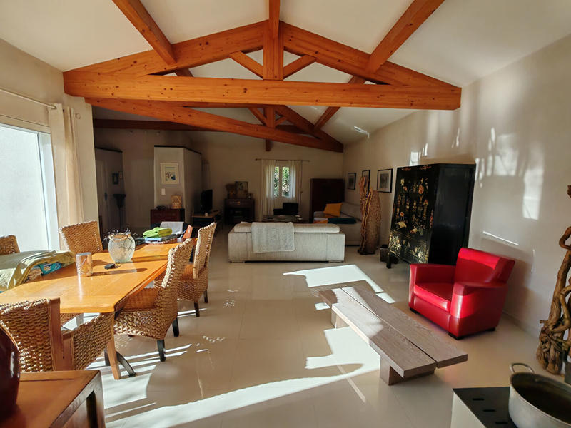 Maison - 179 m² - 5 pièces