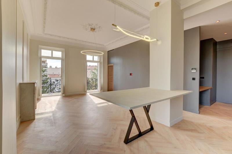 Appartement bourgeois - 110 m² - 4 pièces