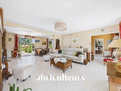 Maison - 186 m² - 7 pièces