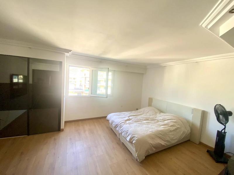 Appartement - 80 m² - 3 pièces