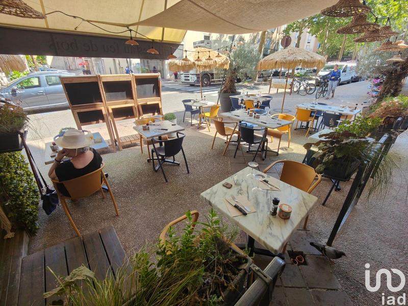 Local commercial - 215 m²