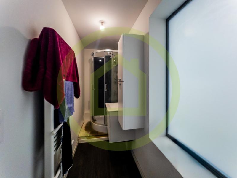 Maison - 169 m² - 10 pièces