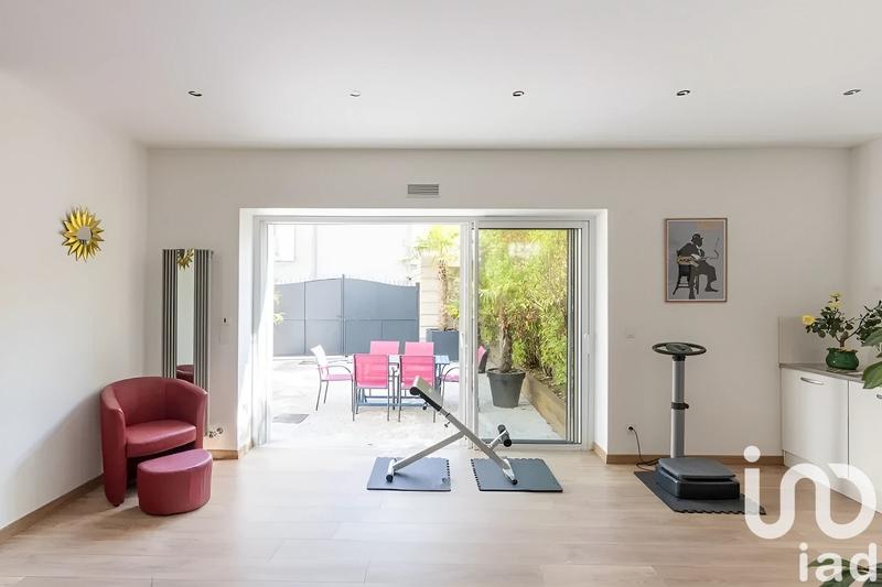 Appartement - 197 m² - 8 pièces