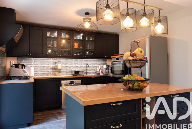 Maison - 143 m² - 6 pièces