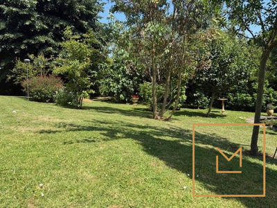 Maison traditionnelle - 270 m² - 8 pièces