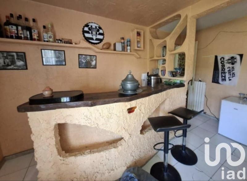 Maison - 230 m² - 8 pièces