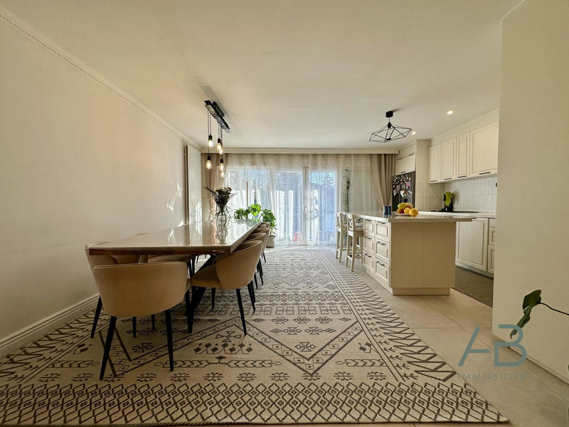 Maison - 130 m² - 6 pièces